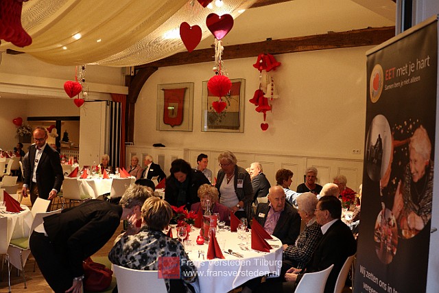20151220 eetmetjehart kerstdiner2015 frans versteden fotografie tilburginbeeld FRVE9710.jpg